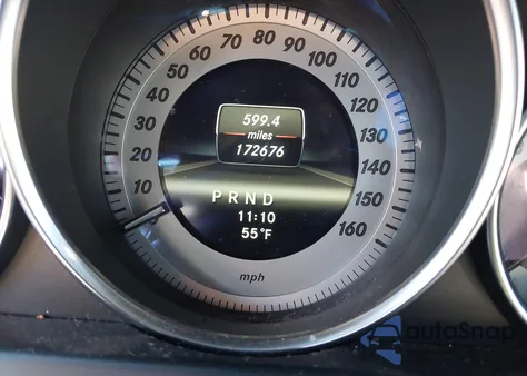 2013 Mercedes-Benz C 250 Sport z USA, uszkodzony, nr VIN WDDGF4HB1DR257413